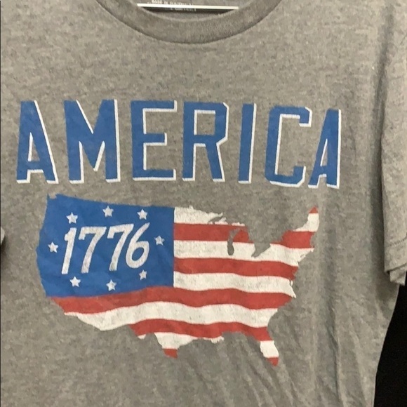 Aeropostale t-shirt - Picture 2 of 3